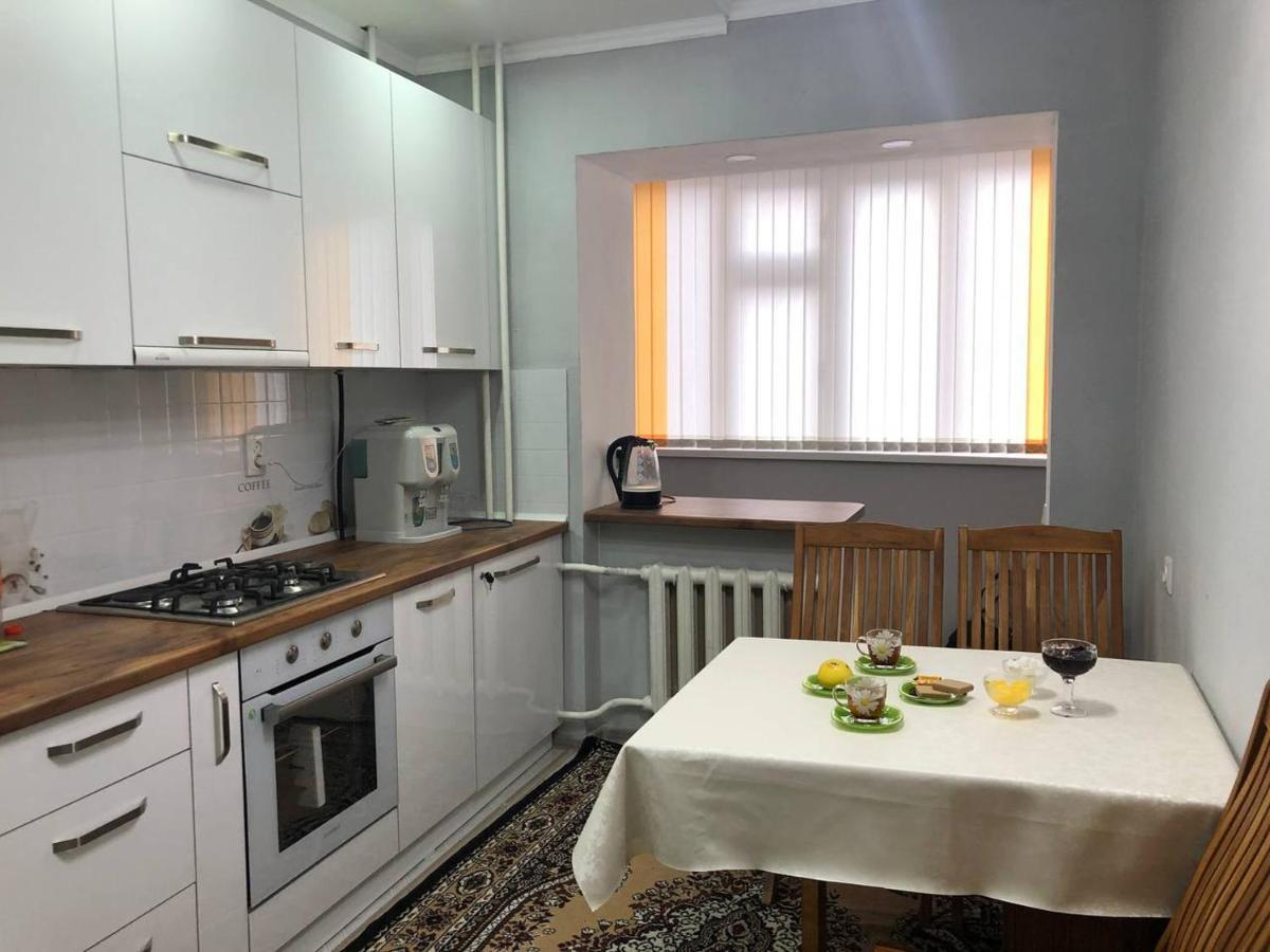 Downtown Homestay Bishkek Ngoại thất bức ảnh