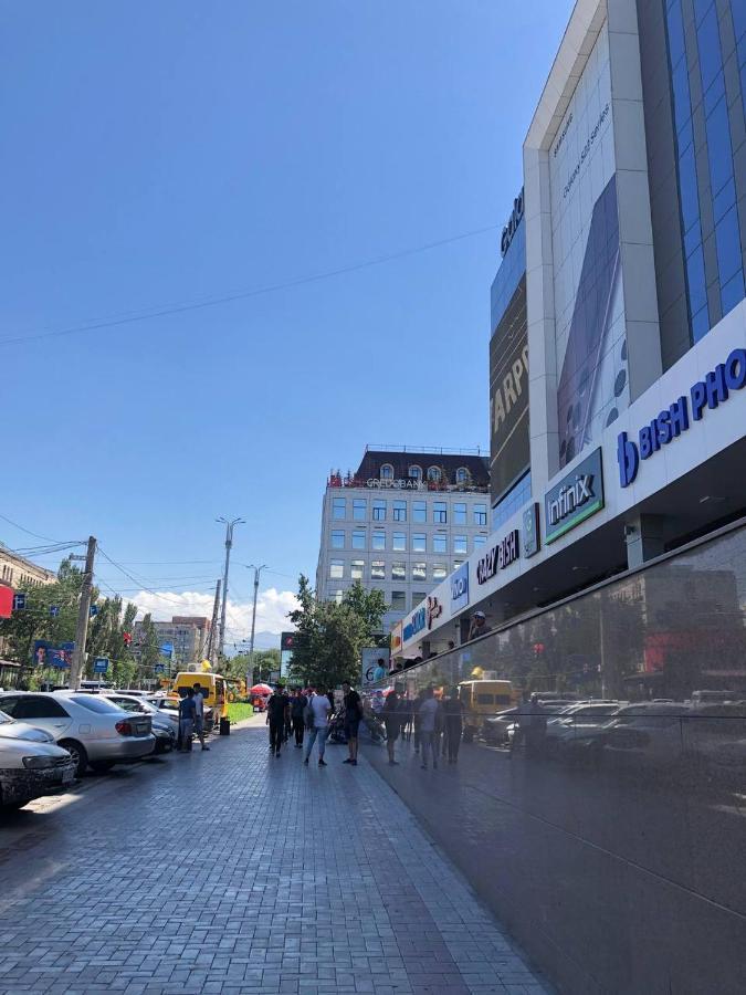 Downtown Homestay Bishkek Ngoại thất bức ảnh