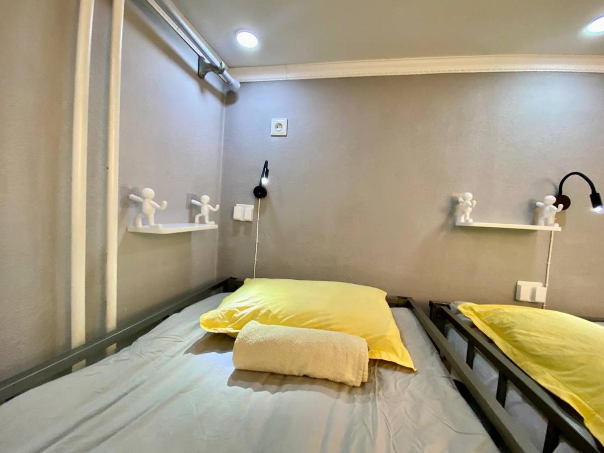 Downtown Homestay Bishkek Ngoại thất bức ảnh